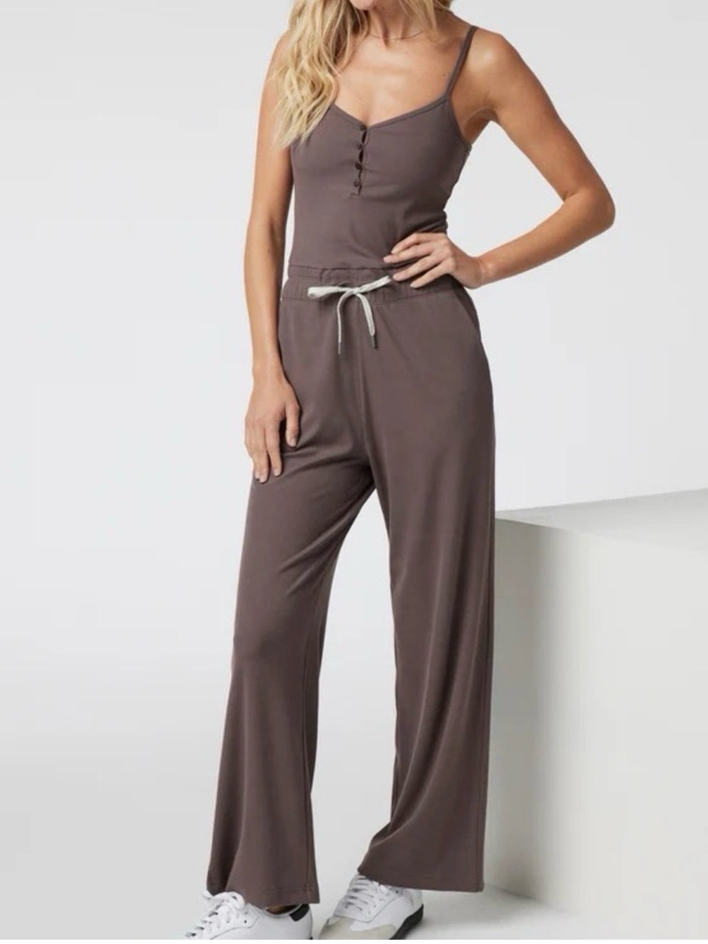 Vuori Women's Wide-Leg Jumpsuit in Taupe